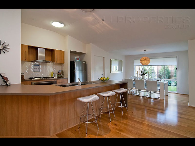 63 Jarvis Road, Waterford QLD 4133
