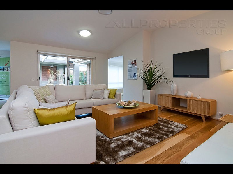 63 Jarvis Road, Waterford QLD 4133