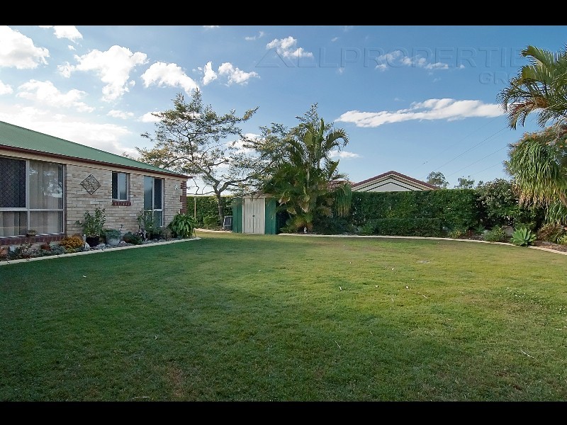 2 Wilhelm Drive, Windaroo QLD 4207