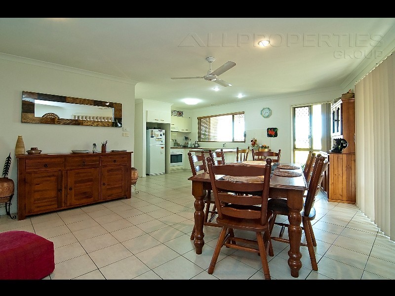 2 Wilhelm Drive, Windaroo QLD 4207