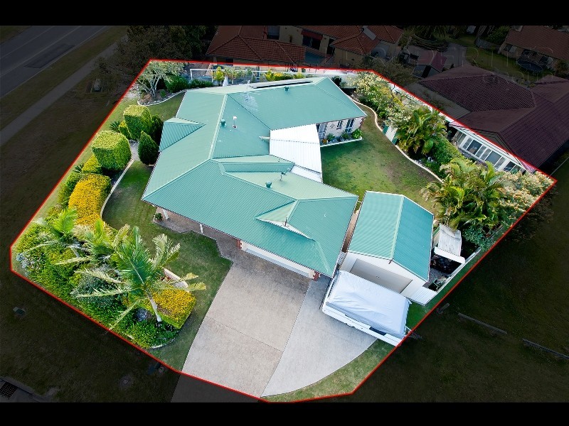 2 Wilhelm Drive, Windaroo QLD 4207