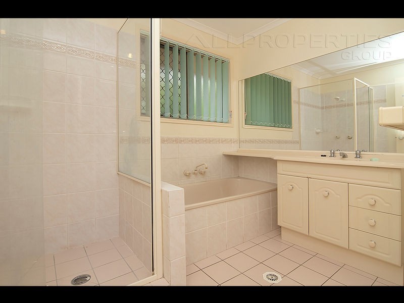 37 Danbulla Crescent, Forest Lake QLD 4078