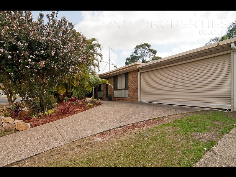 10 DRACON STREET, Regents Park QLD 4118