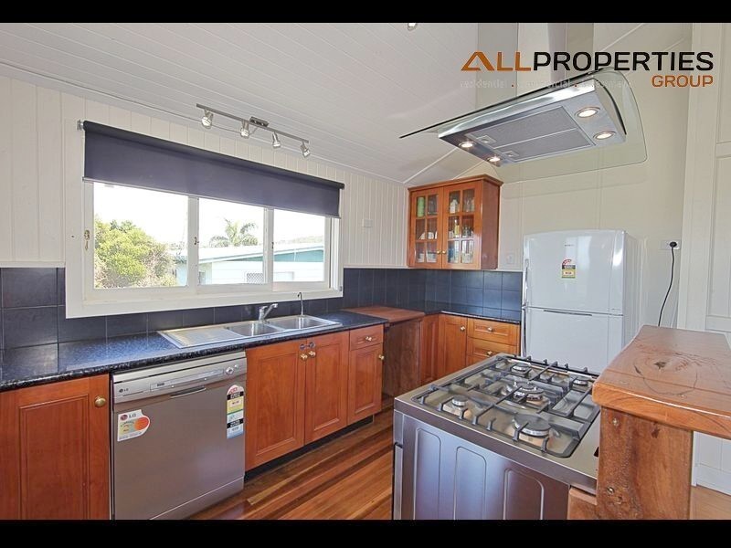 90 Malpas Street, Boyne Island QLD 4680