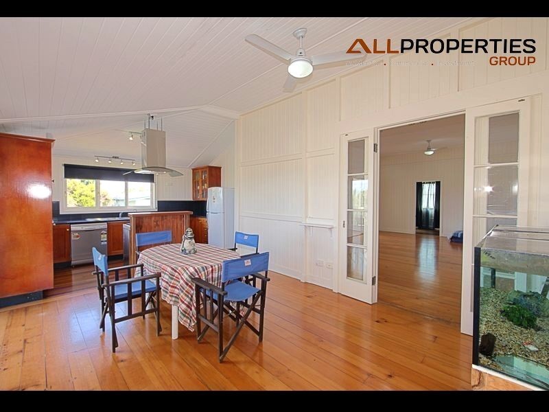 90 Malpas Street, Boyne Island QLD 4680