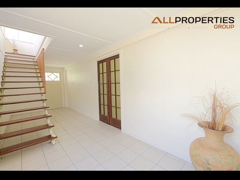 90 Malpas Street, Boyne Island QLD 4680