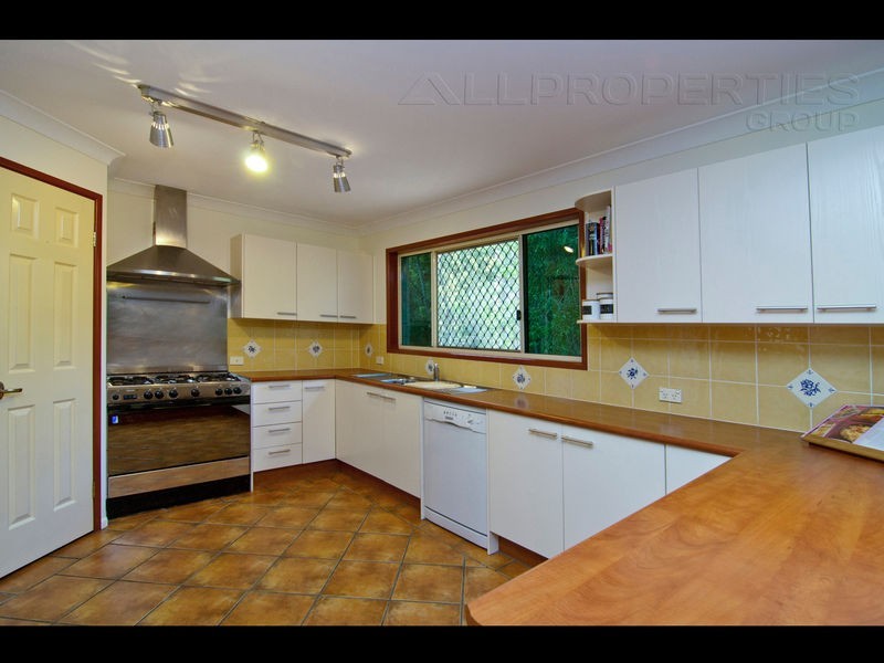 14 Lilydale Place, Forest Lake QLD 4078