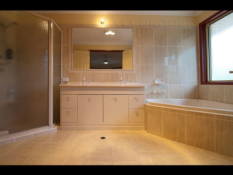 14 Lilydale Place, Forest Lake QLD 4078