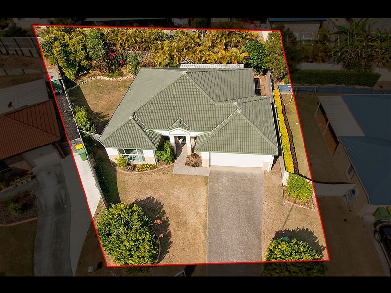 7 SAMIA COURT, Regents Park QLD 4118