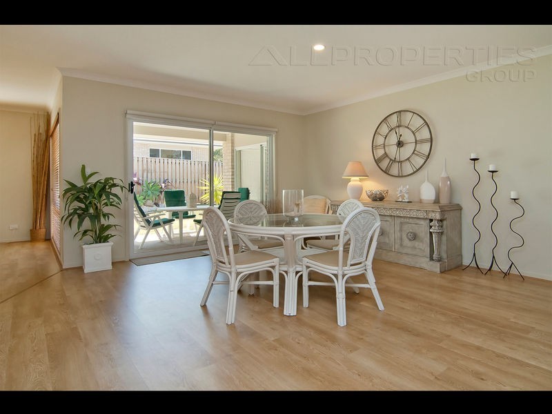 1 Bottlebrush Street, Heathwood QLD 4110