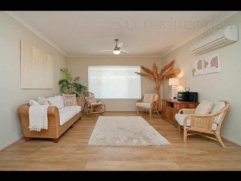 1 Bottlebrush Street, Heathwood QLD 4110