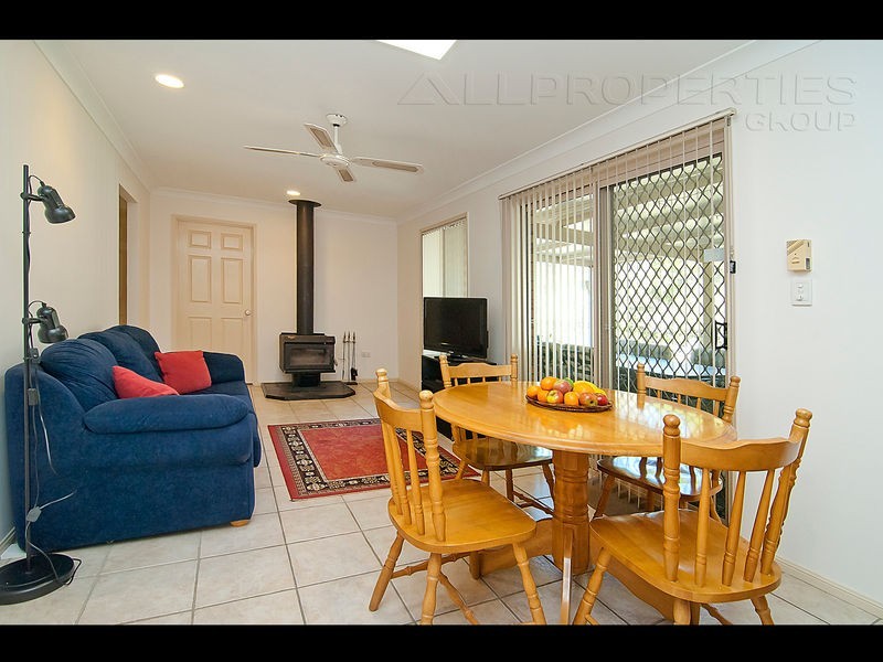 60 The Chase, Forestdale QLD 4118