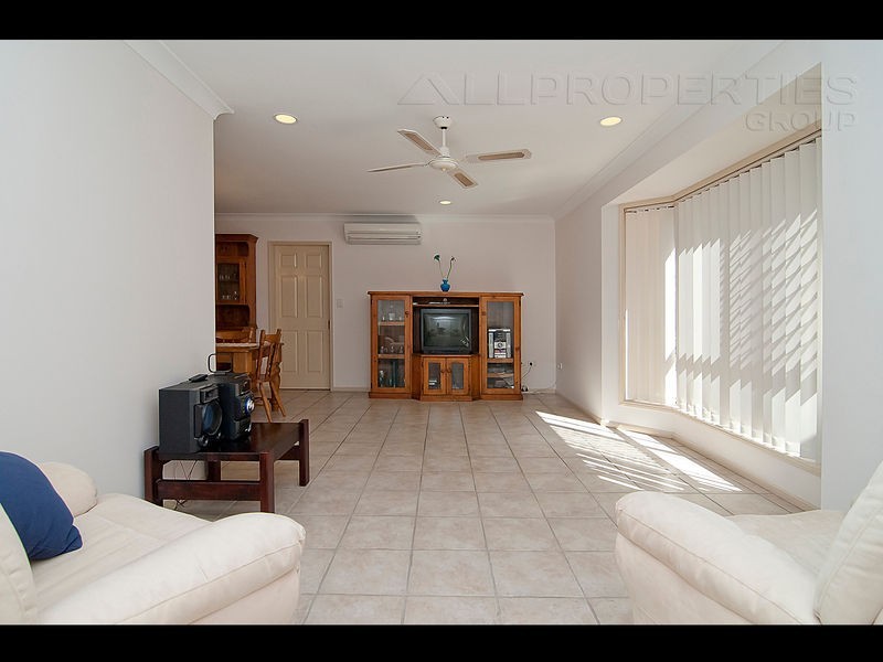 60 The Chase, Forestdale QLD 4118