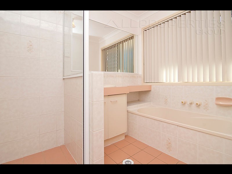 60 The Chase, Forestdale QLD 4118