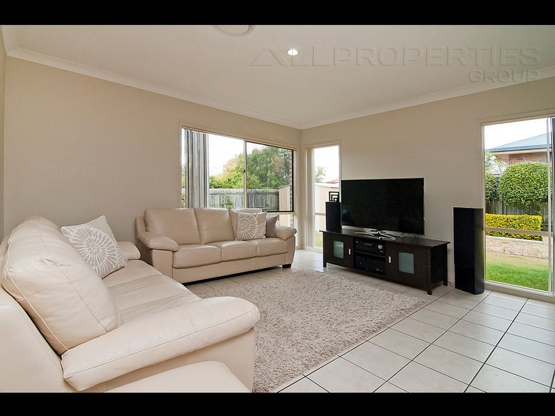 26 Buckley Drive, Drewvale QLD 4116