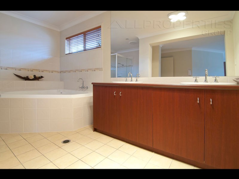 26 Buckley Drive, Drewvale QLD 4116