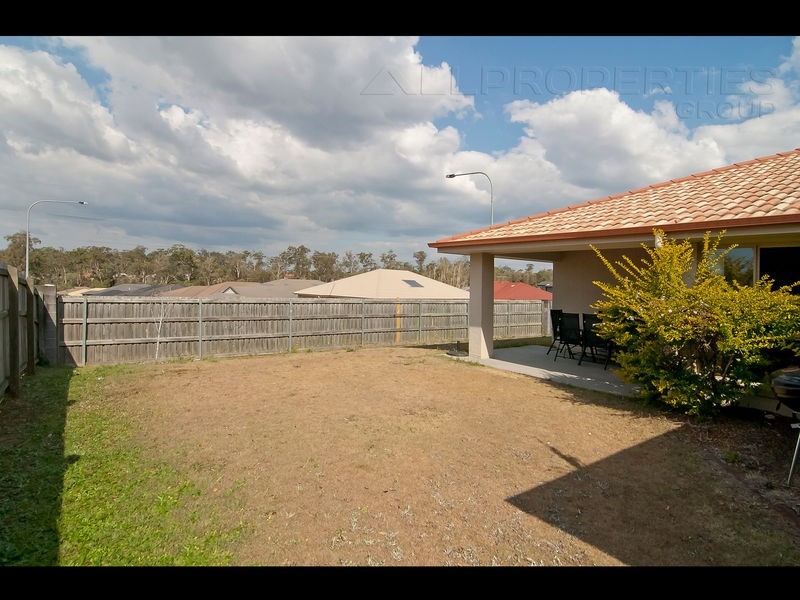 46 PAUL DRIVE, Regents Park QLD 4118