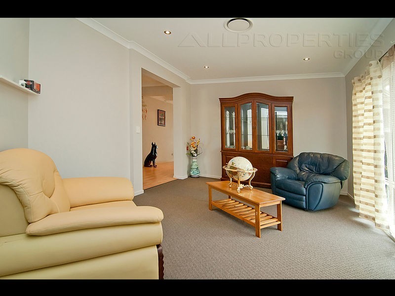 38 Oudeman Street, Augustine Heights QLD 4300