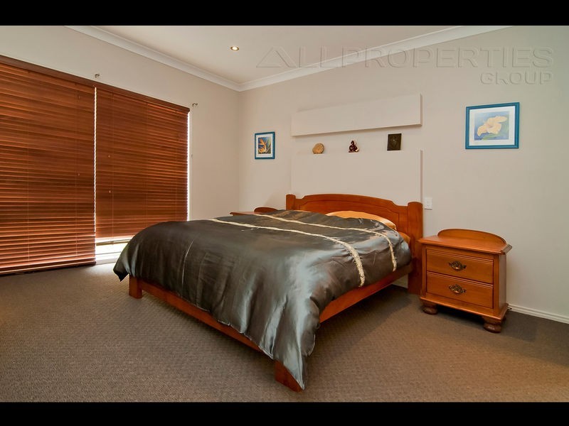 38 Oudeman Street, Augustine Heights QLD 4300