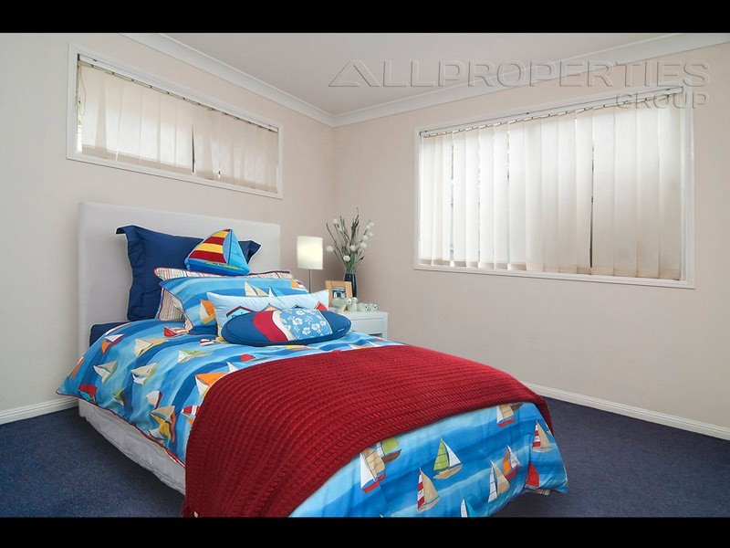 26 STRINGYBARK, Regents Park QLD 4118