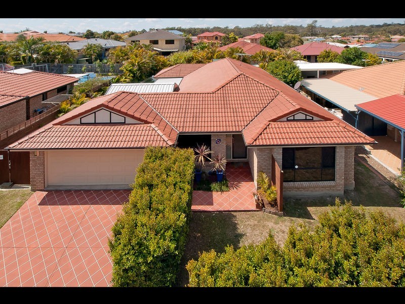 24 Daintree Drive, Parkinson QLD 4115