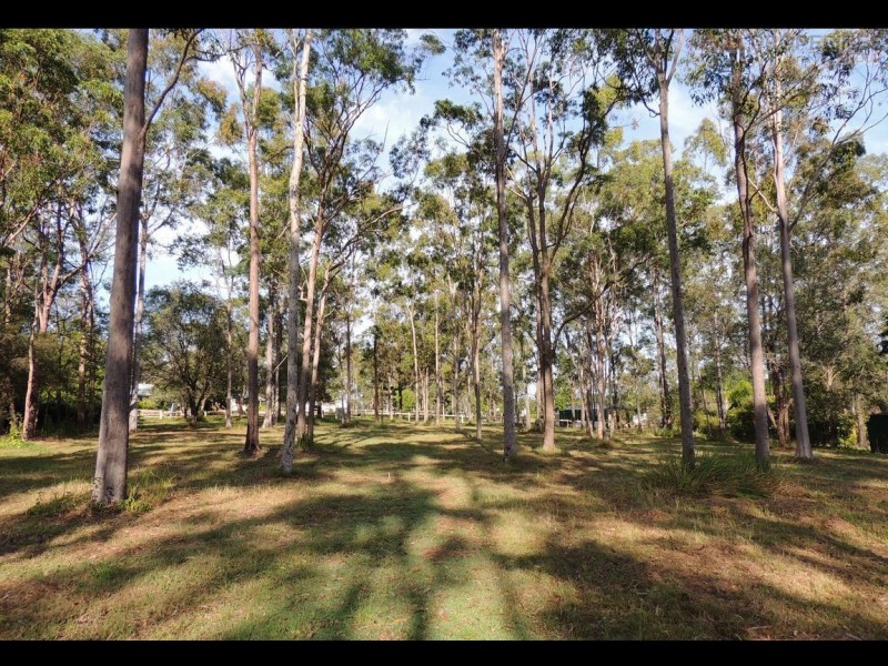 8 Potaroo Court, Greenbank QLD 4124