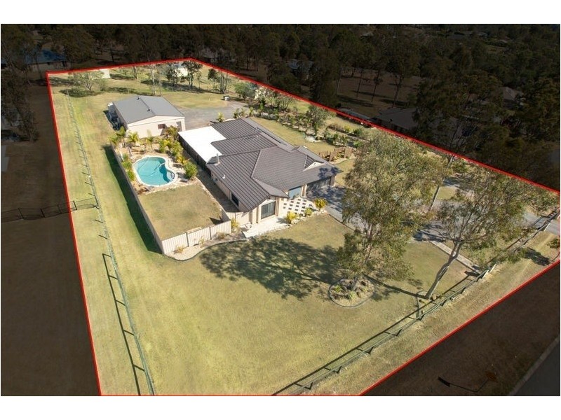 21-25 Border Cres, New Beith QLD 4124