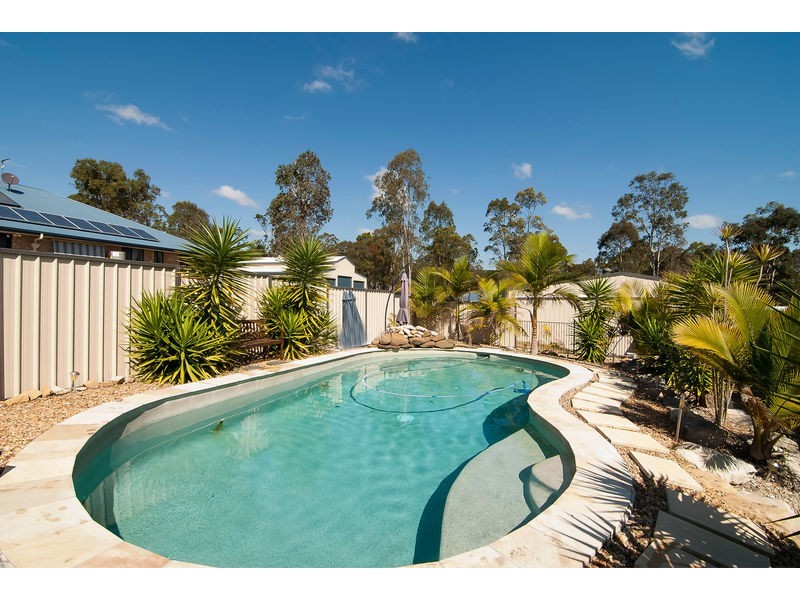 21-25 Border Cres, New Beith QLD 4124