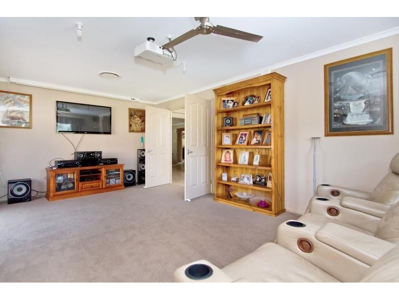 21-25 Border Cres, New Beith QLD 4124