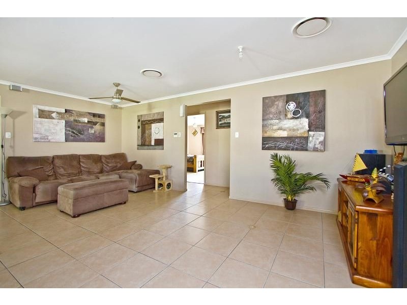 21-25 Border Cres, New Beith QLD 4124