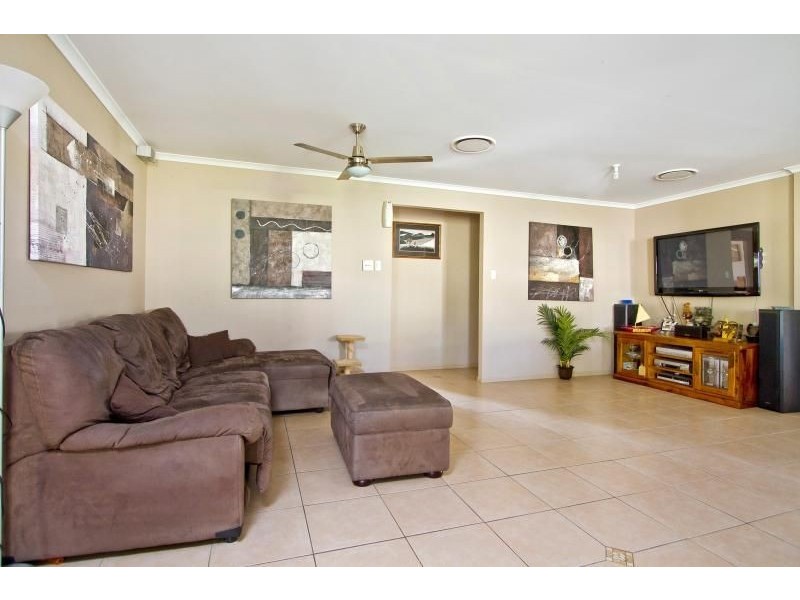21-25 Border Cres, New Beith QLD 4124
