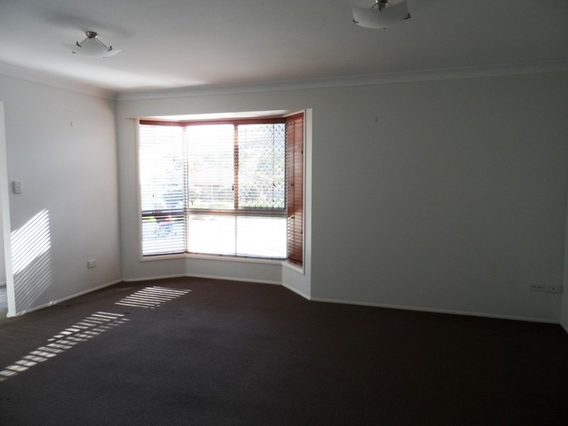 4 Latana Court, Regents Park QLD 4118