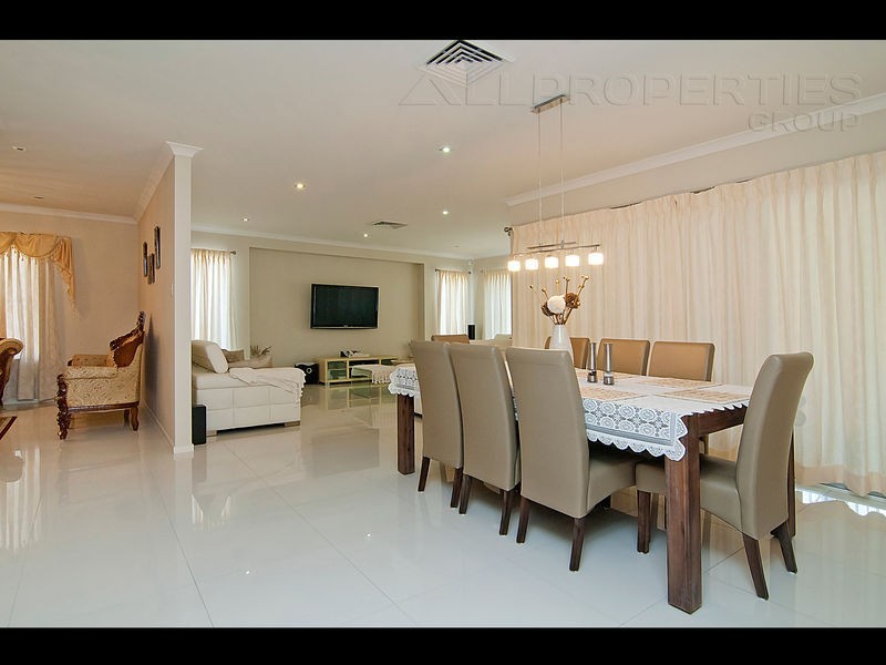 29 Oak Street, Heathwood QLD 4110