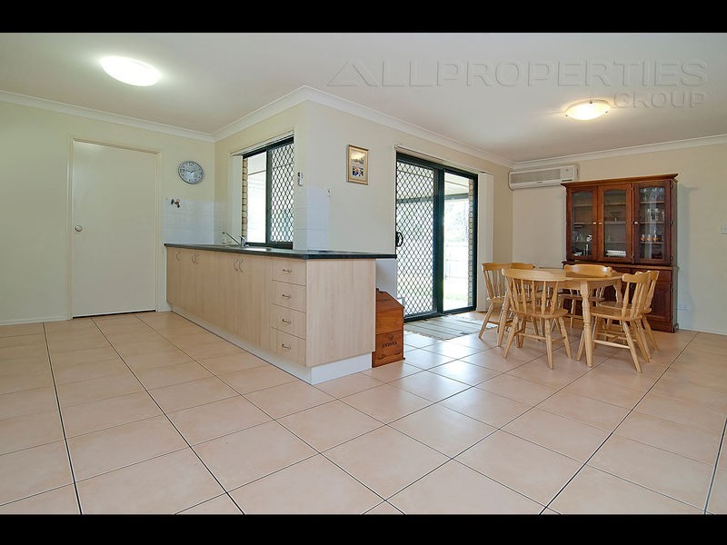 15 Daniella Drive, Marsden QLD 4132