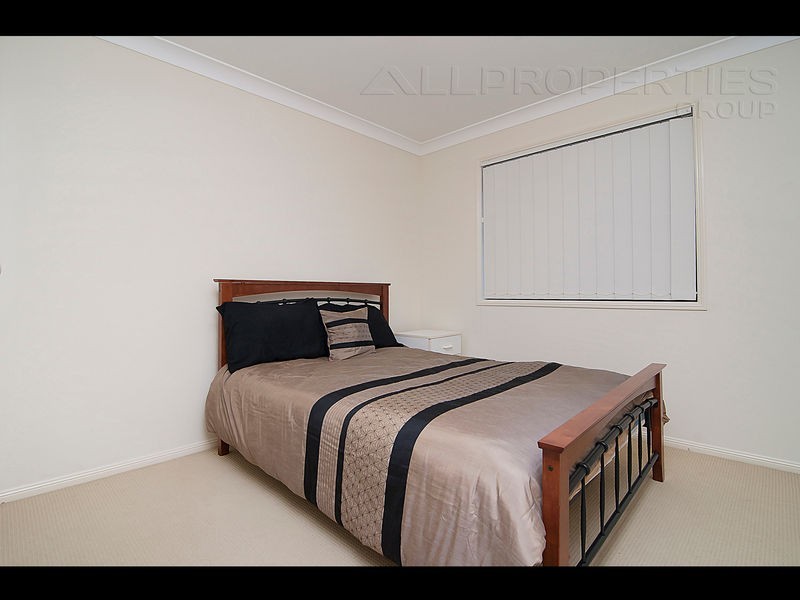 15 Daniella Drive, Marsden QLD 4132