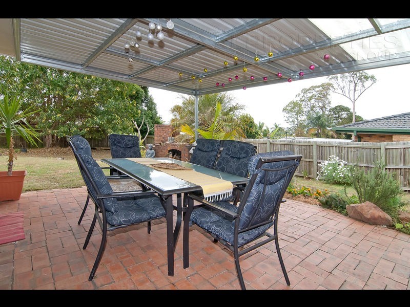 12 ANTLIA STREET, Regents Park QLD 4118