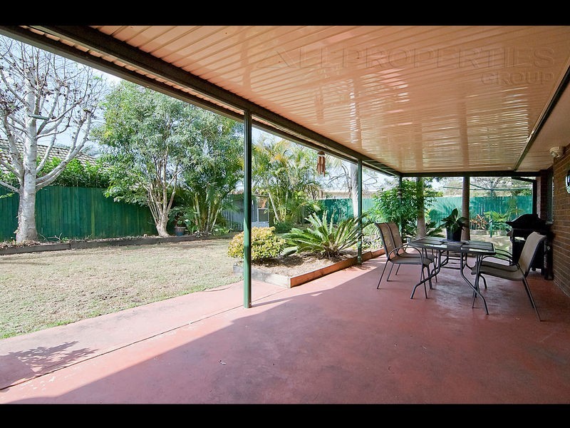 22 SONOROUS CLOSE, Regents Park QLD 4118