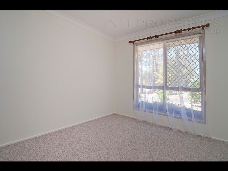 2 Oldbury Place, Forest Lake QLD 4078