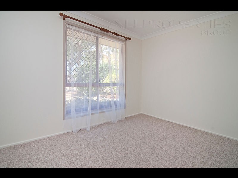 2 Oldbury Place, Forest Lake QLD 4078