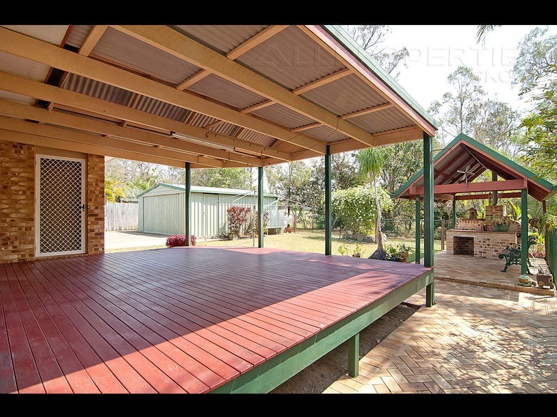 22 ACORUS CT, Regents Park QLD 4118
