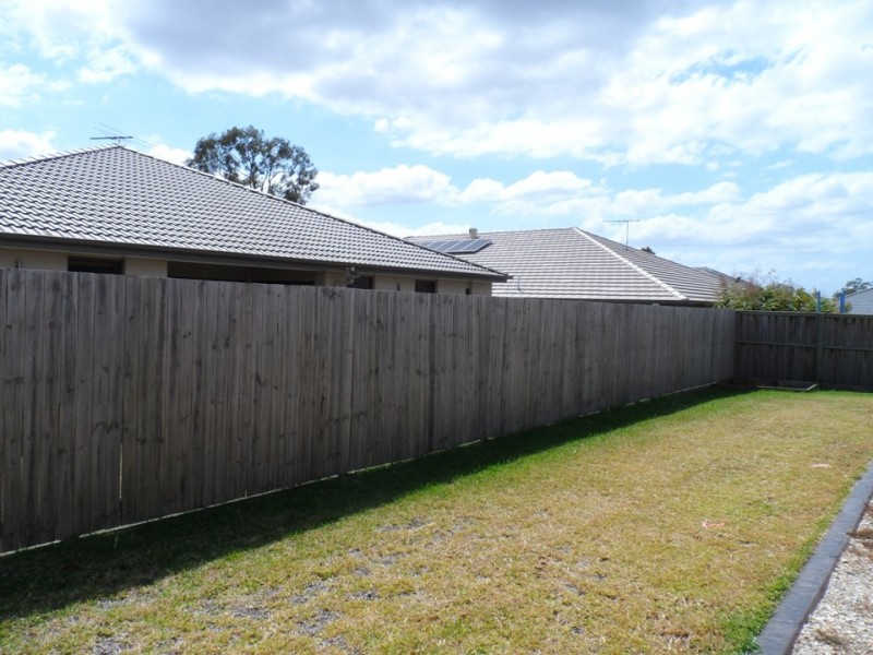 81 Parkwood Drive, Heathwood QLD 4110