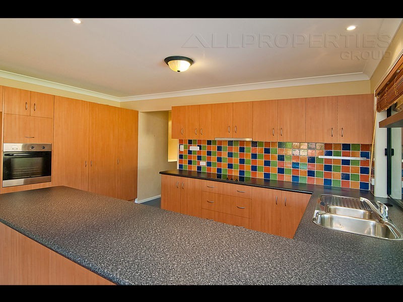 62 Glorious Way, Forest Lake QLD 4078