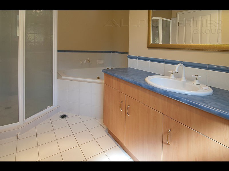 62 Glorious Way, Forest Lake QLD 4078