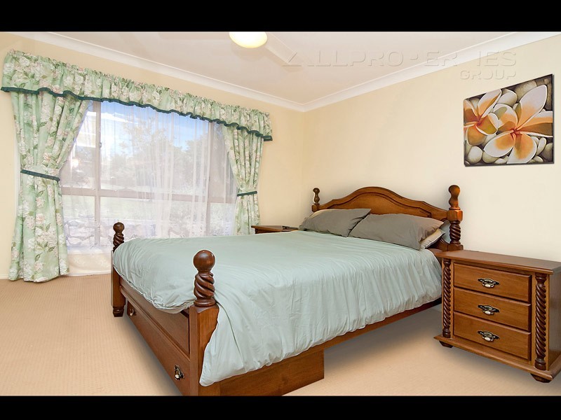 8 Wade Court, Boronia Heights QLD 4124