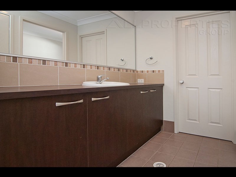 27 Pelsart Place, Drewvale QLD 4116