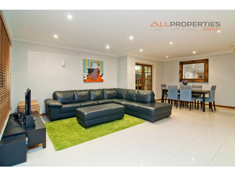 13 Kao Street, Marsden QLD 4132