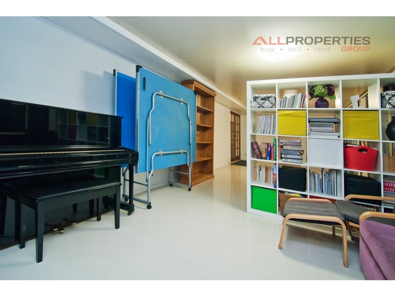 13 Kao Street, Marsden QLD 4132