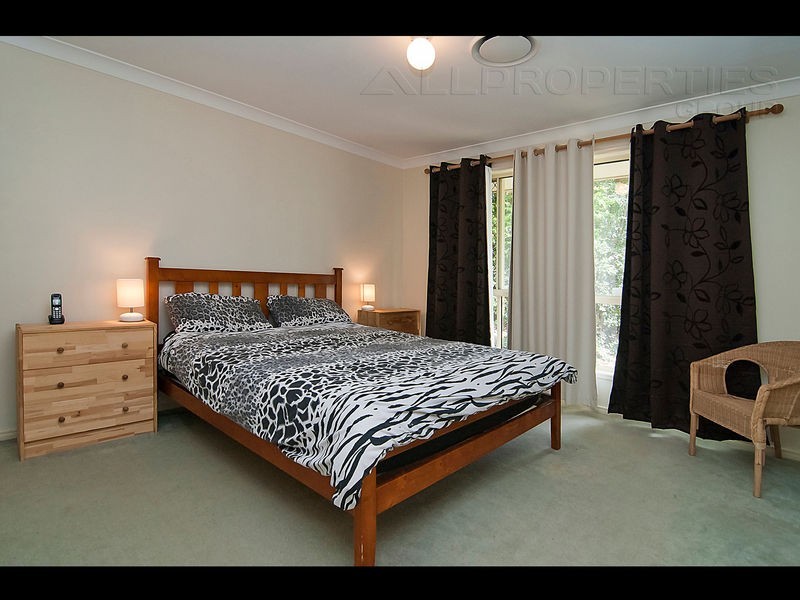 7 Kirrama Place, Forest Lake QLD 4078