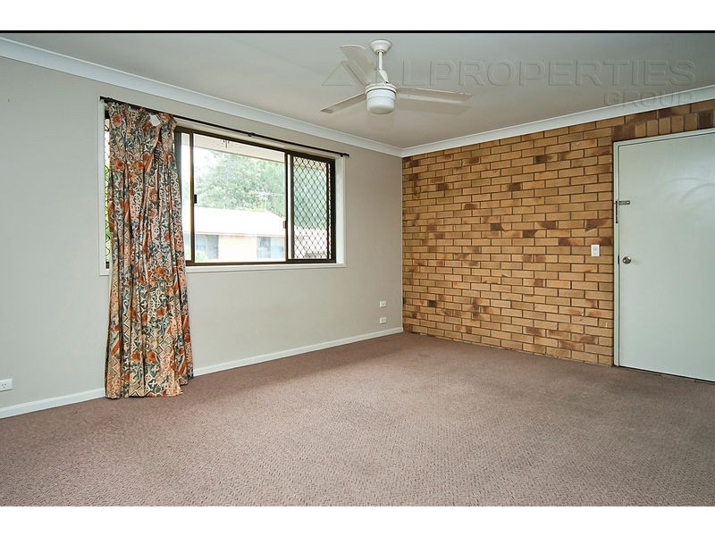 4/13 Blackwood Road, Logan Central QLD 4114