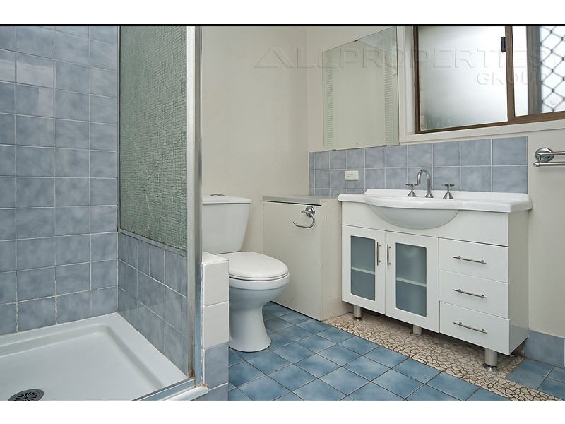 4/13 Blackwood Road, Logan Central QLD 4114